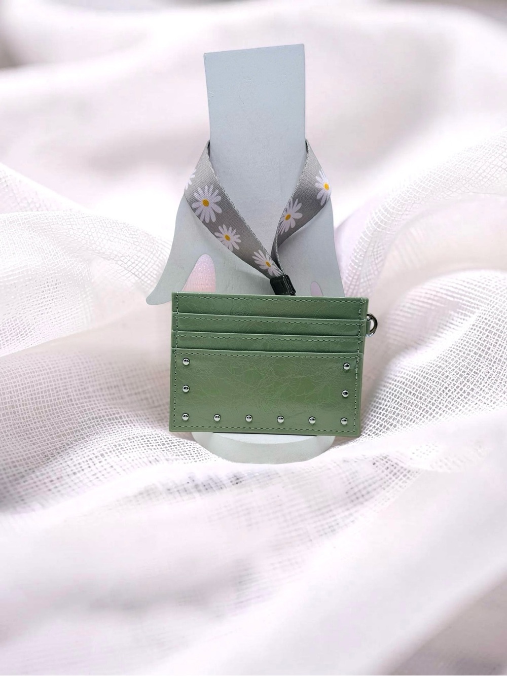 Sage Green Card Holder Wallet w/ Daisy Wristlet Strap